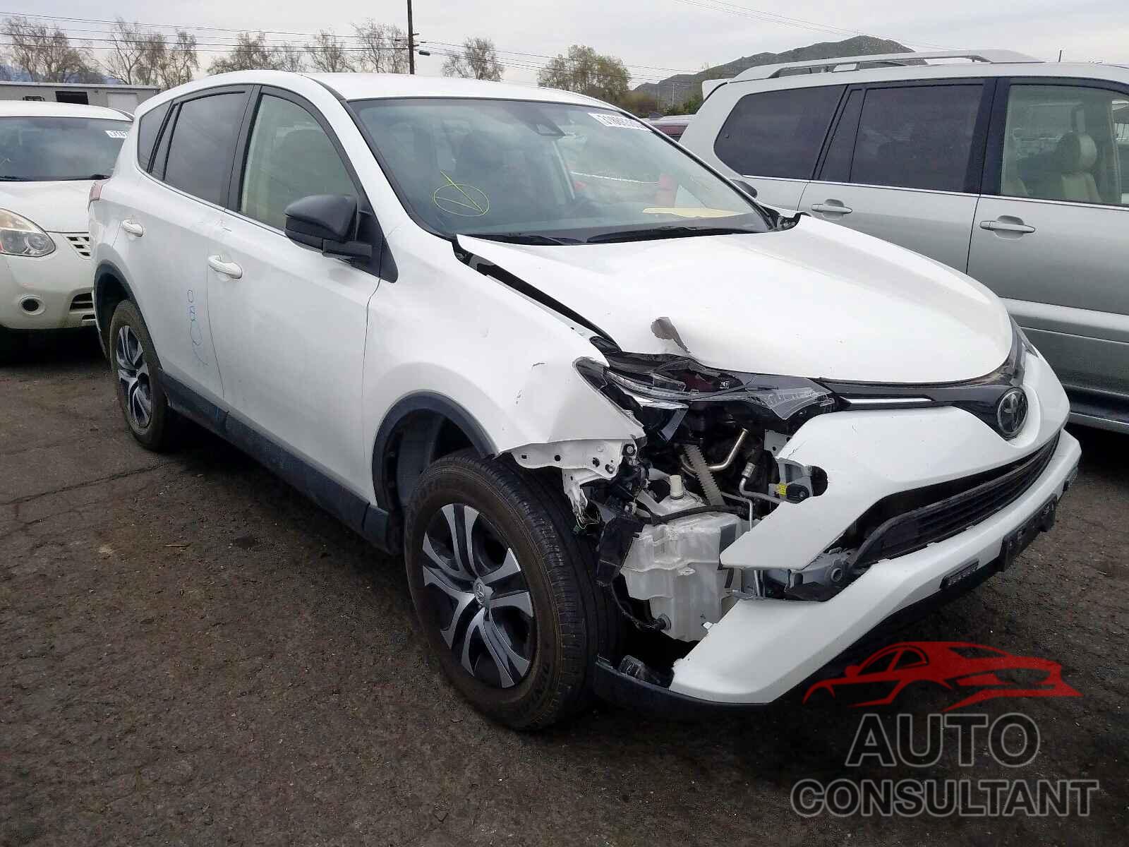 TOYOTA RAV4 2018 - 3VV2B7AX7KM105630