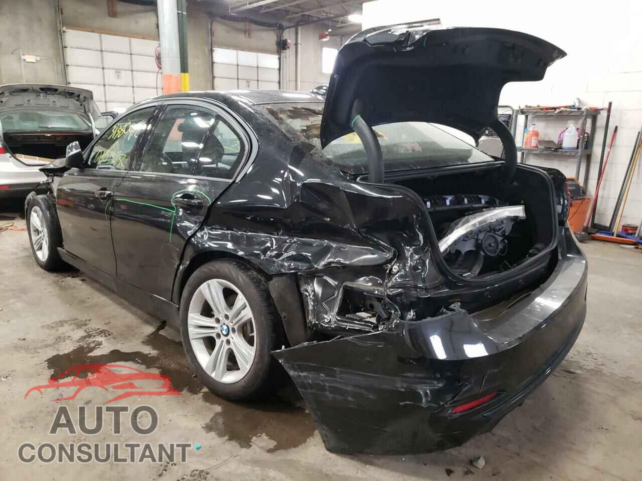 BMW 3 SERIES 2016 - WBA8E3G54GNU02153