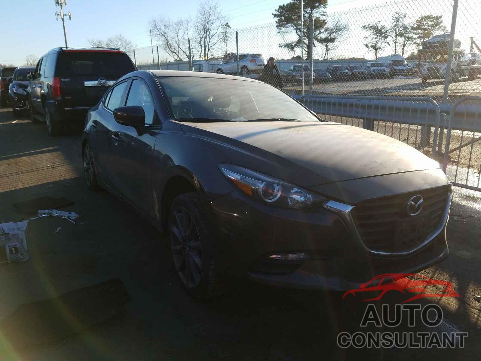 MAZDA 3 2018 - WDDWF4JB7JR390470