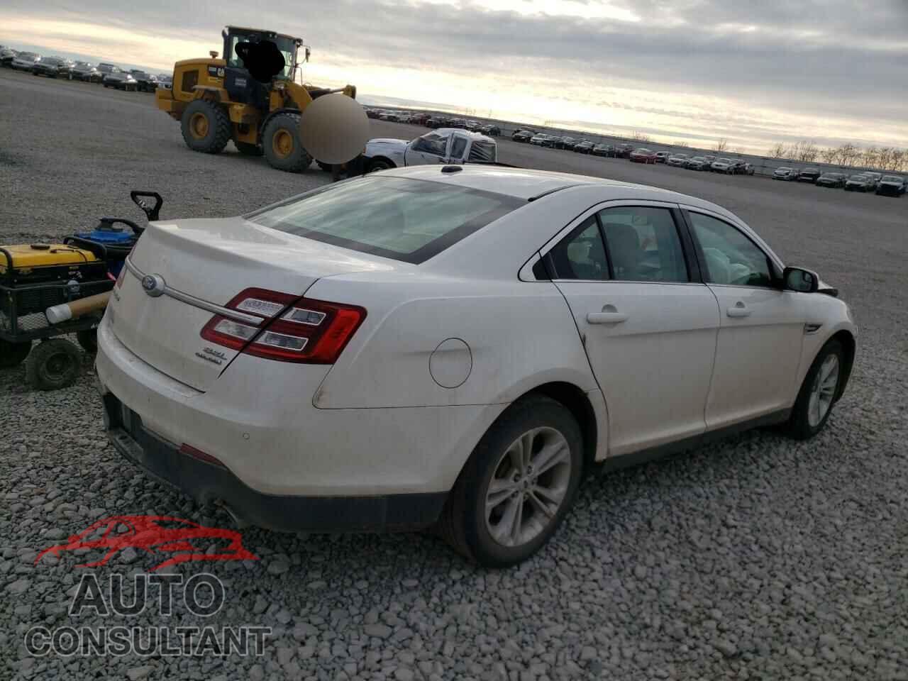 FORD TAURUS 2016 - 1FAHP2E85GG131375