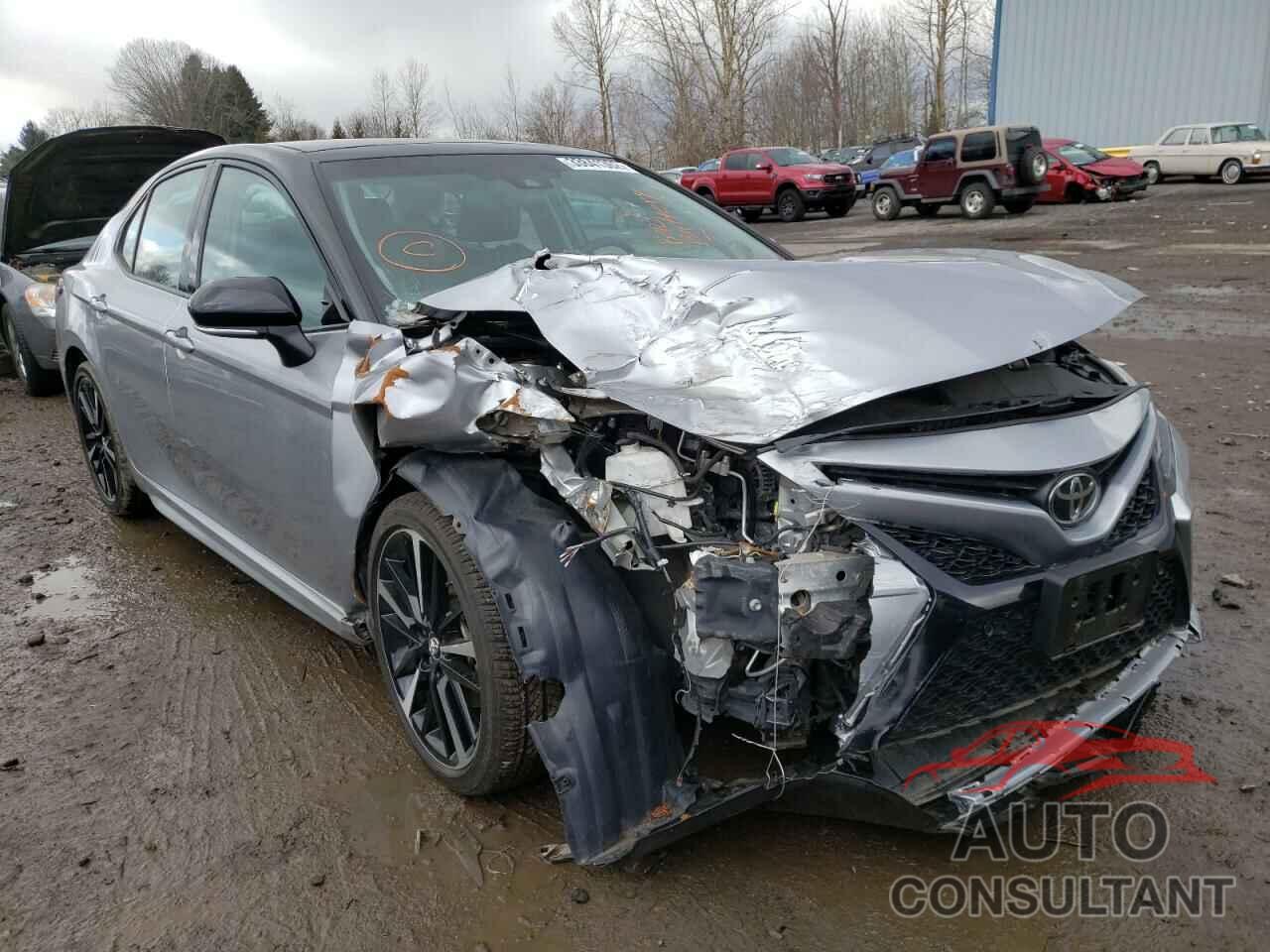 TOYOTA CAMRY 2018 - 4T1B61HK0JU146262
