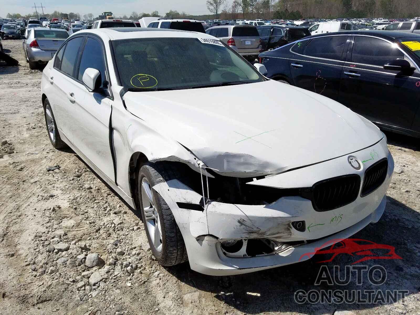 BMW 3 SERIES 2013 - 5NPE34AF4JH615419