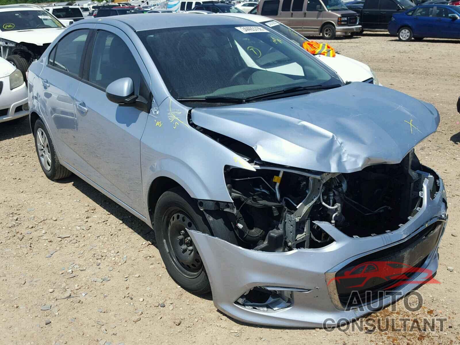 CHEVROLET SONIC 2017 - 1G1JB5SH9H4126594