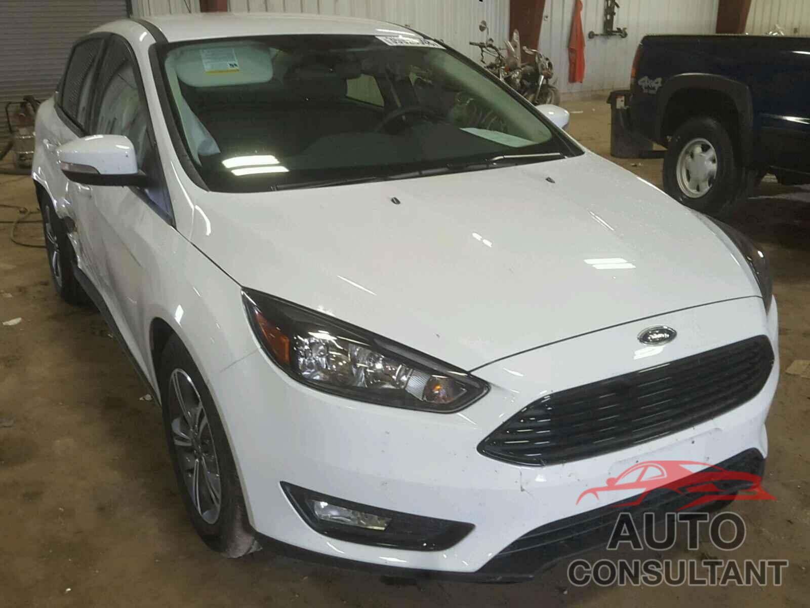 FORD FOCUS 2017 - 1FADP3FE4HL341175