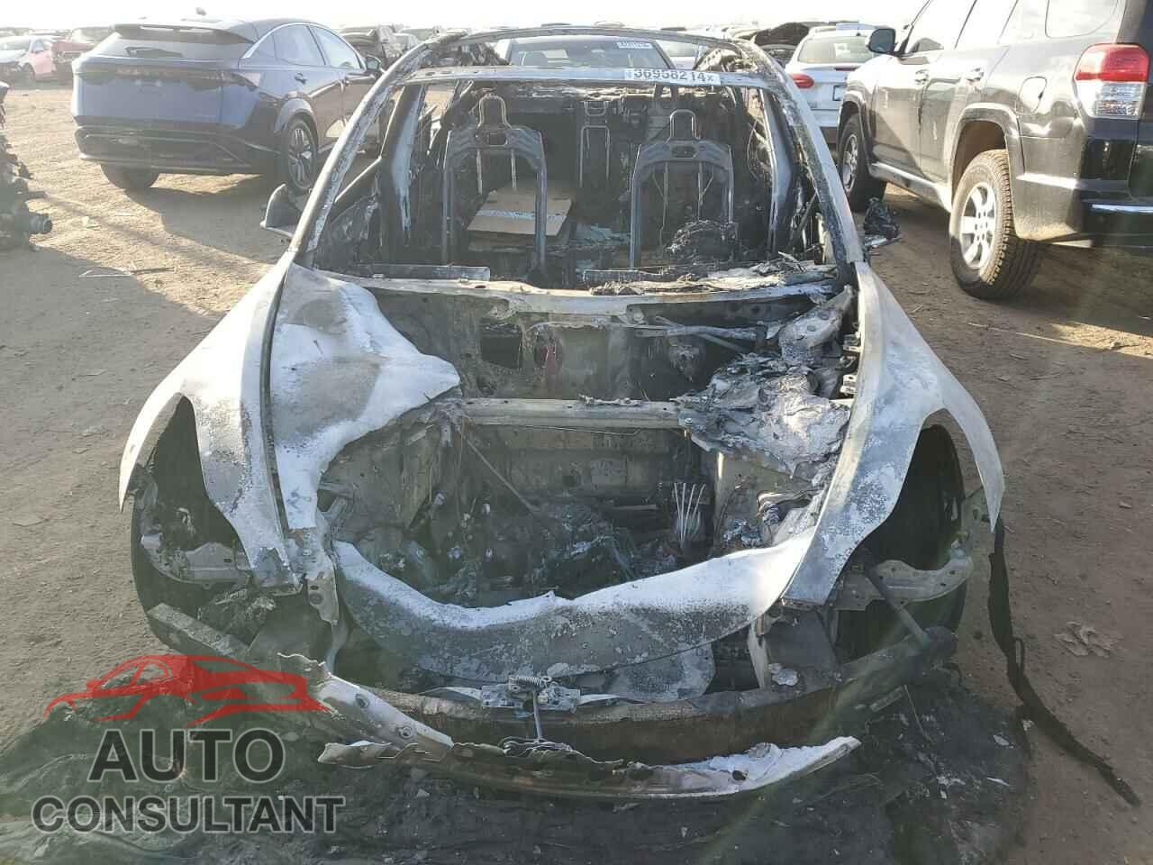 TESLA MODEL 3 2018 - 5YJ3E1EA0JF030866
