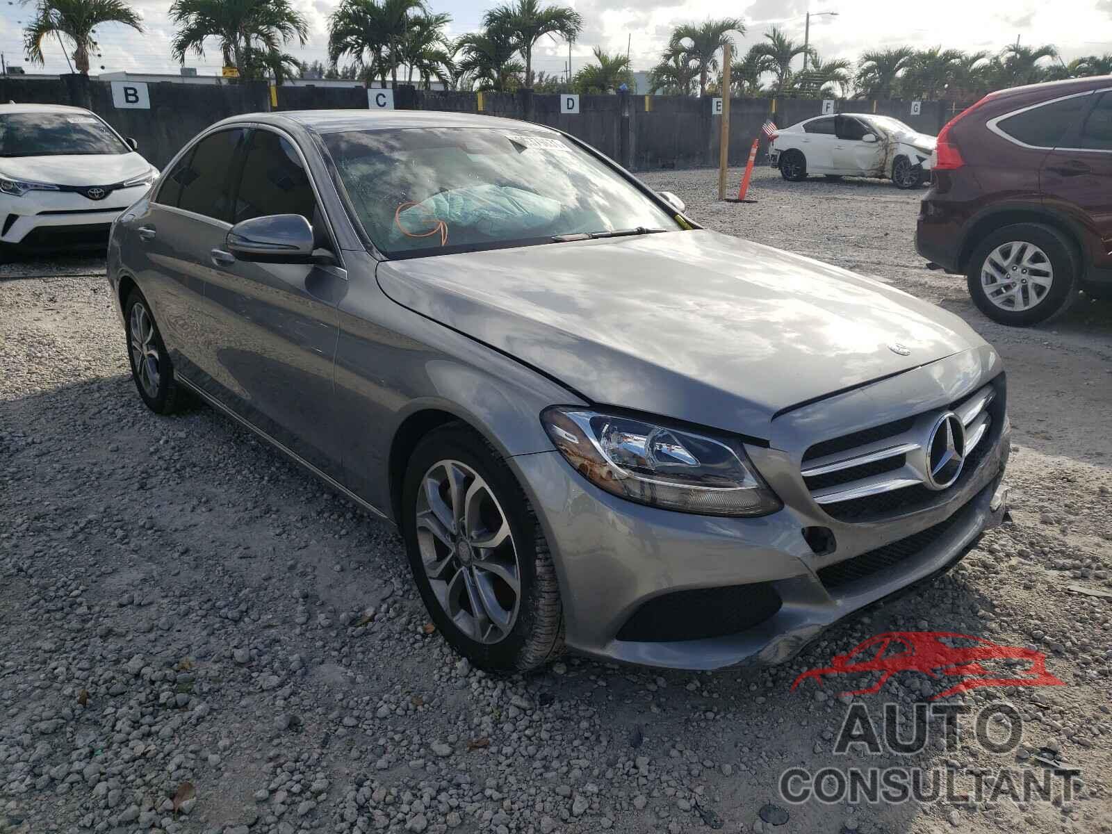 MERCEDES-BENZ C CLASS 2016 - 55SWF4JB7GU139651