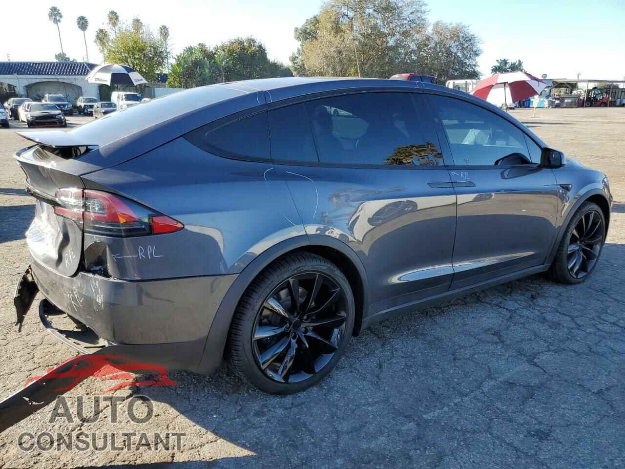TESLA MODEL X 2021 - 5YJXCAE25MF323098