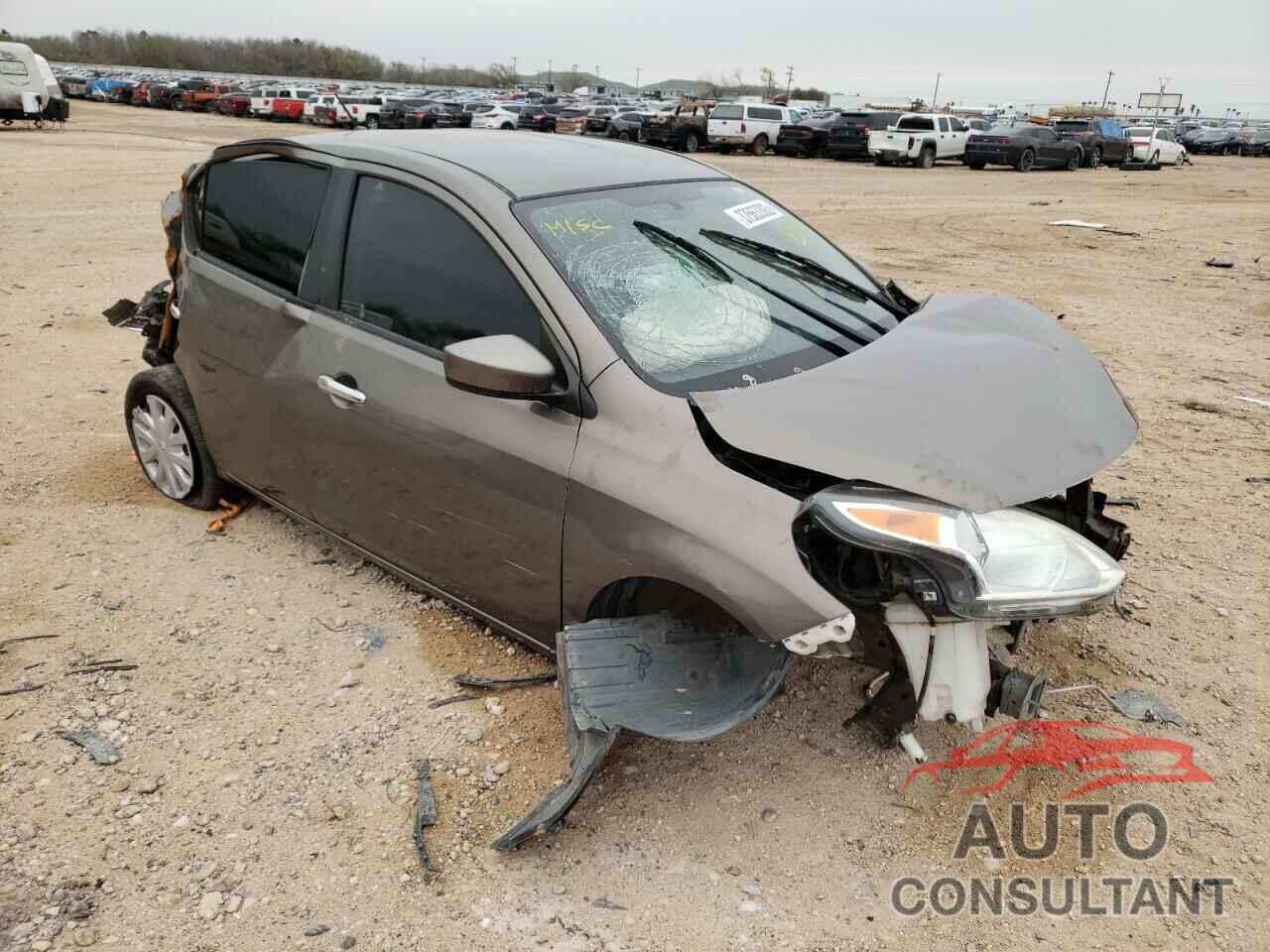NISSAN VERSA 2017 - 3N1CN7AP0HL823449