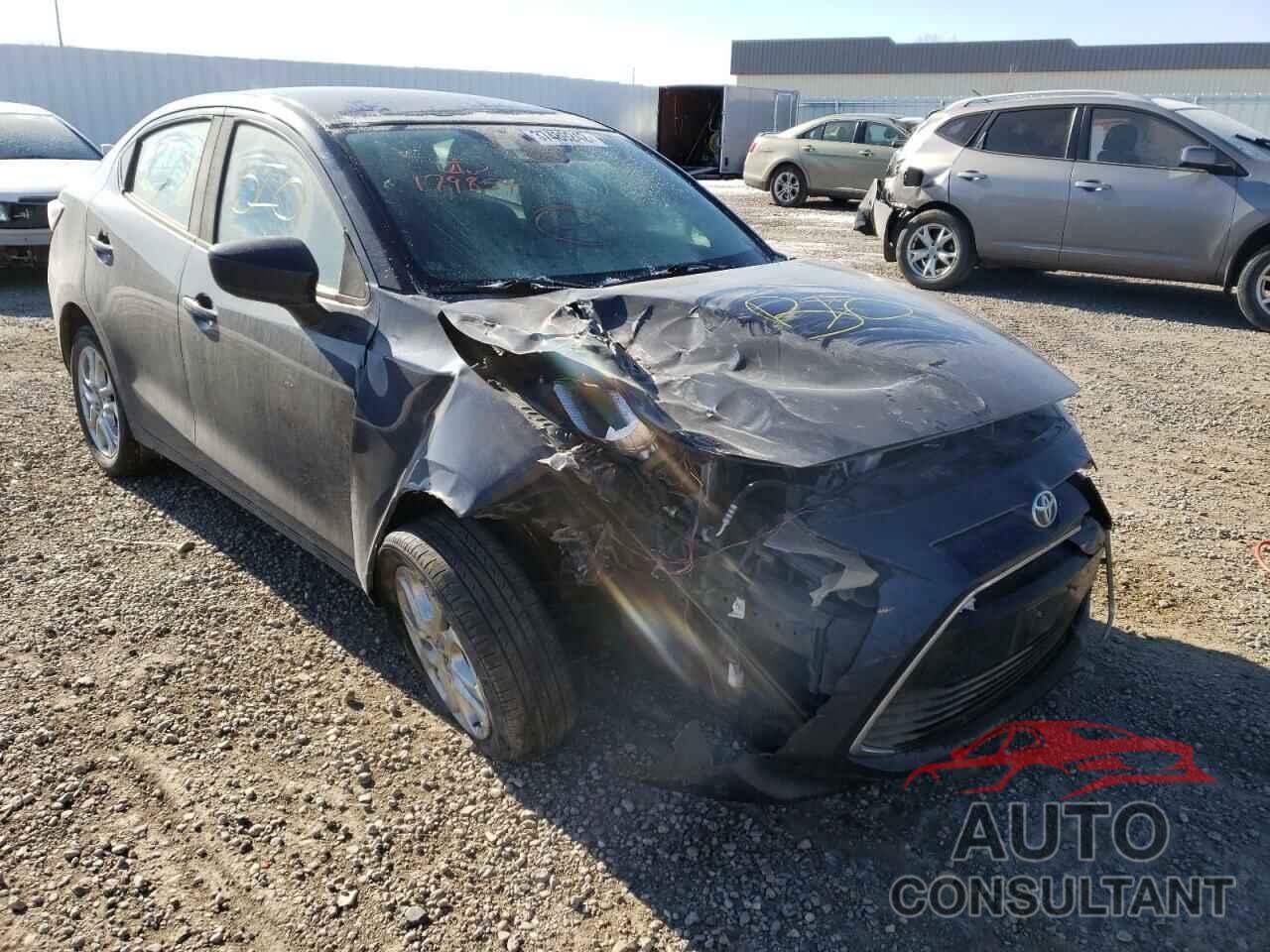 TOYOTA YARIS 2017 - 3MYDLBYV5HY179854
