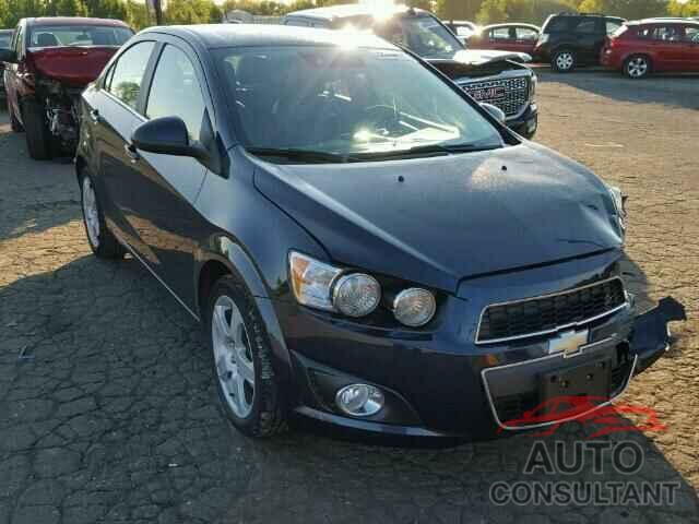 CHEVROLET SONIC 2015 - 1G1JE5SBXF4138771