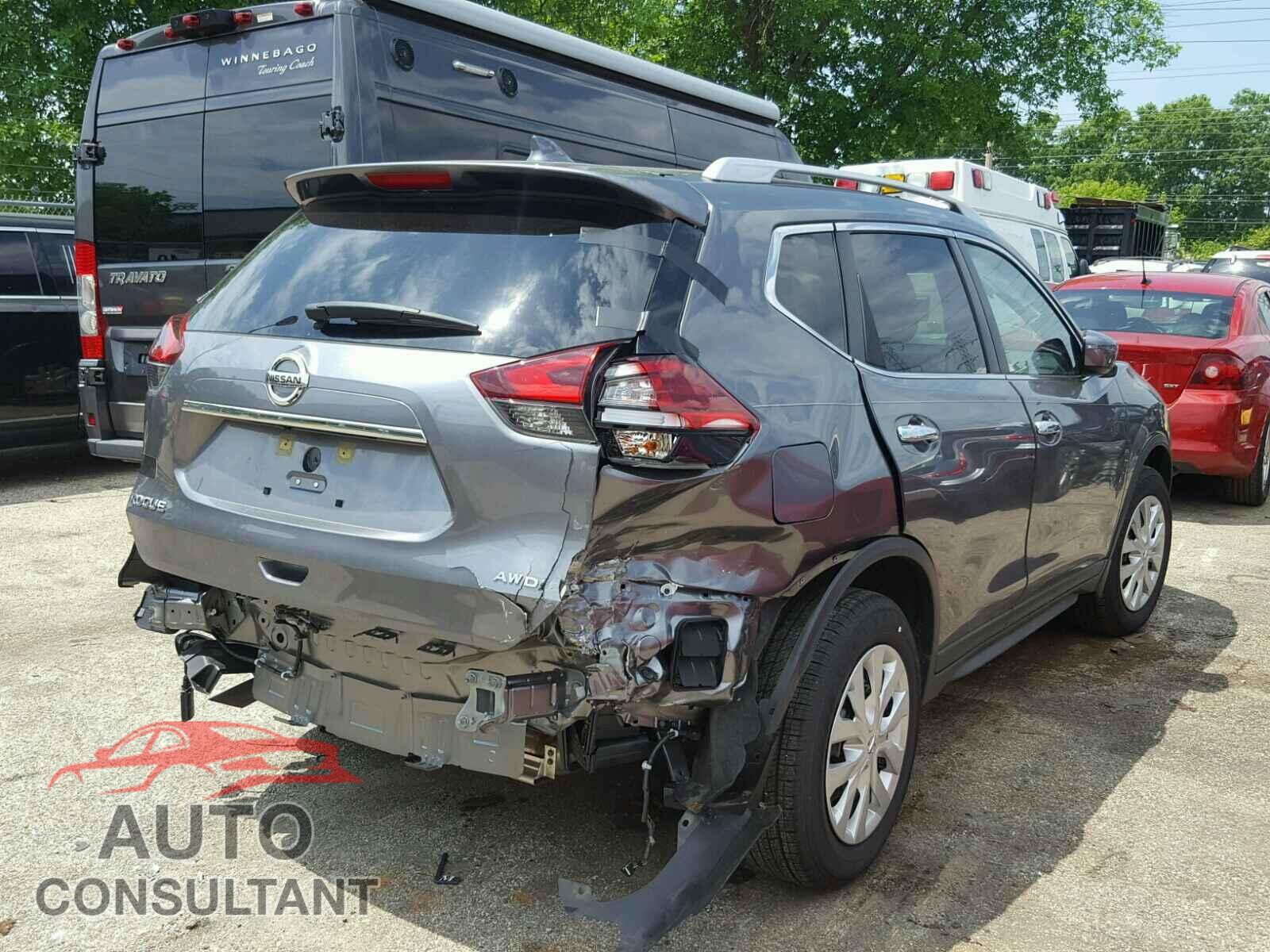 NISSAN ROGUE S 2017 - KNMAT2MVXHP588392