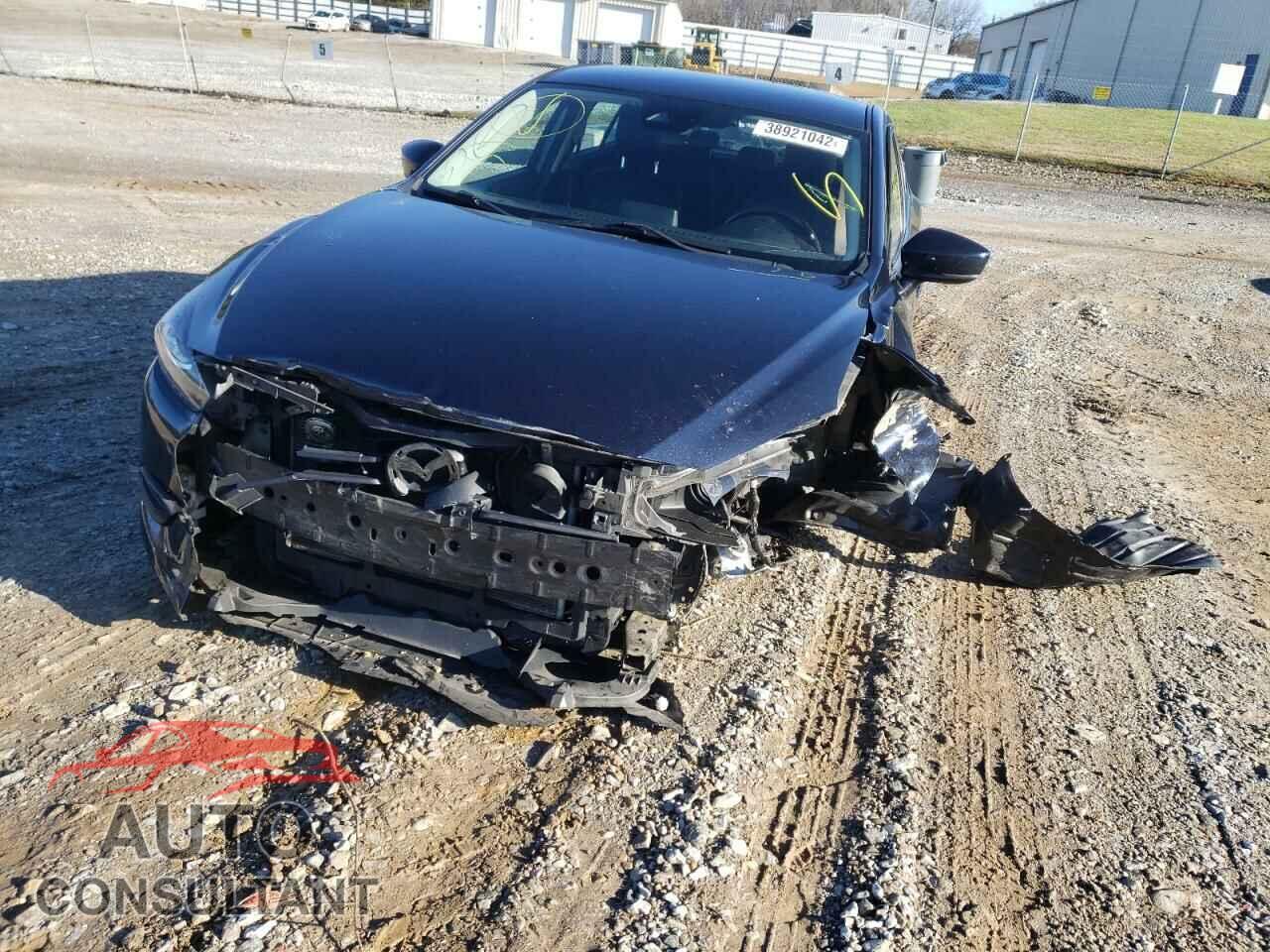 MAZDA 3 2017 - 3MZBN1L75HM119371