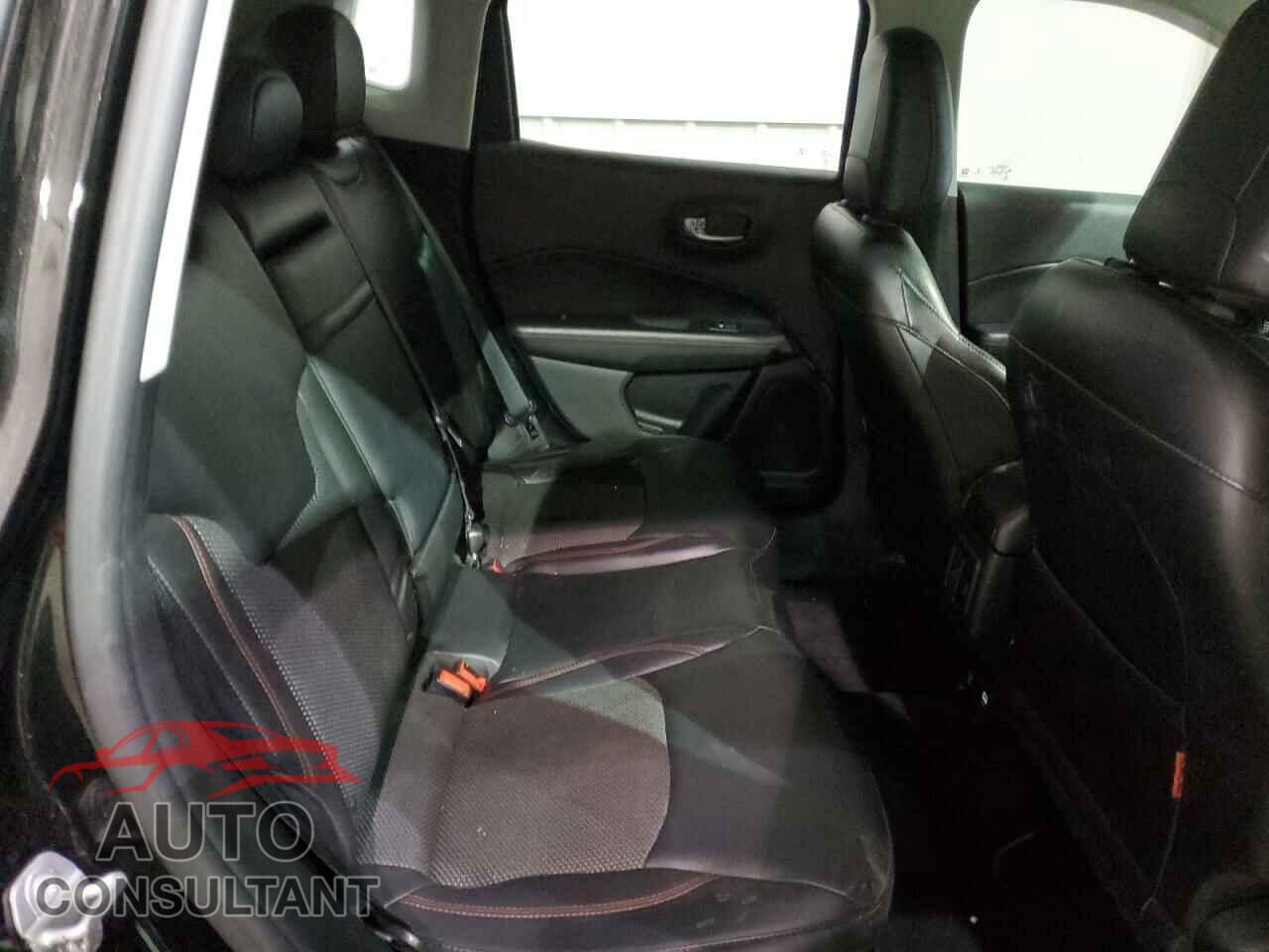 JEEP COMPASS 2018 - 3C4NJDDB7JT234629