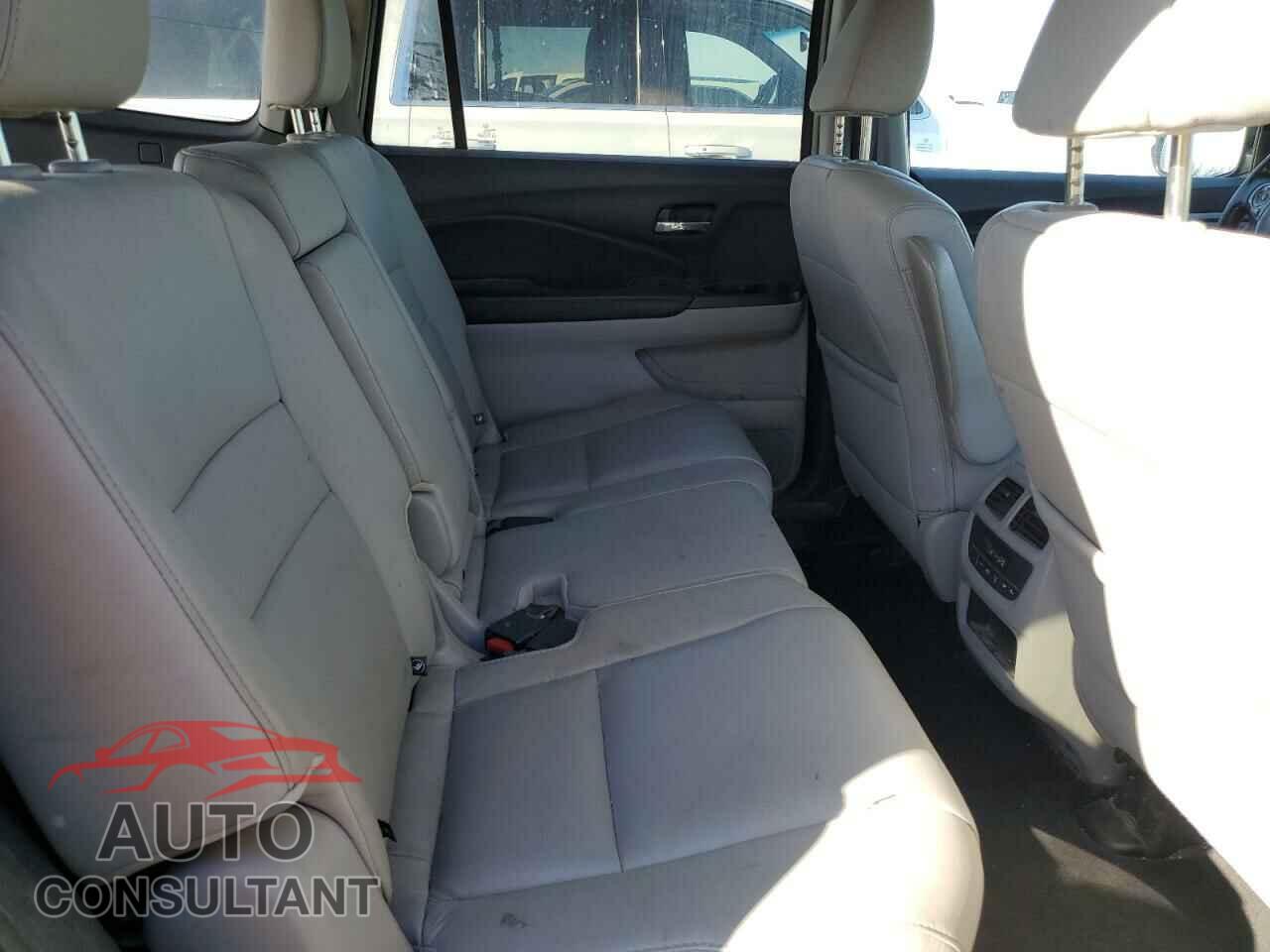 HONDA PILOT 2016 - 5FNYF6H74GB089718