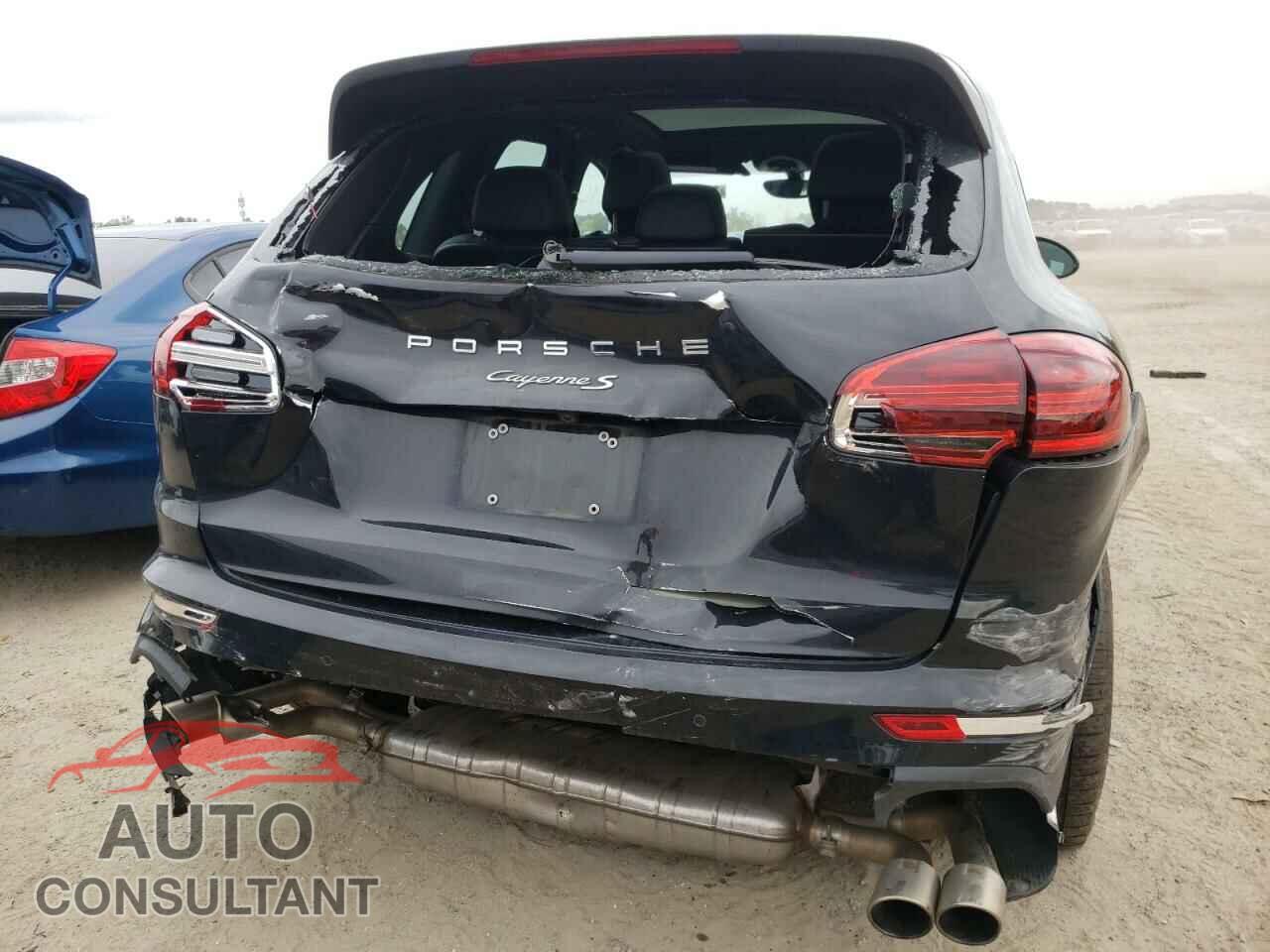 PORSCHE CAYENNE 2016 - WP1AB2A2XGLA92266