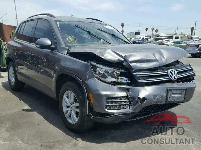 VOLKSWAGEN TIGUAN 2016 - WVGAV7AXXGW554482