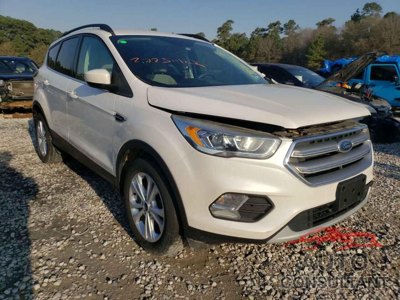 FORD ESCAPE 2017 - 1FMCU0GD9HUA68355