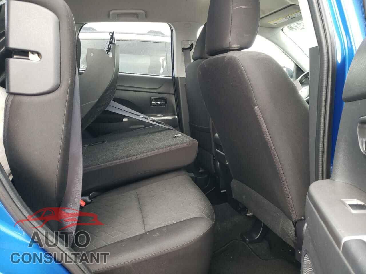 MITSUBISHI OUTLANDER 2020 - JA4AR3AU4LU024340