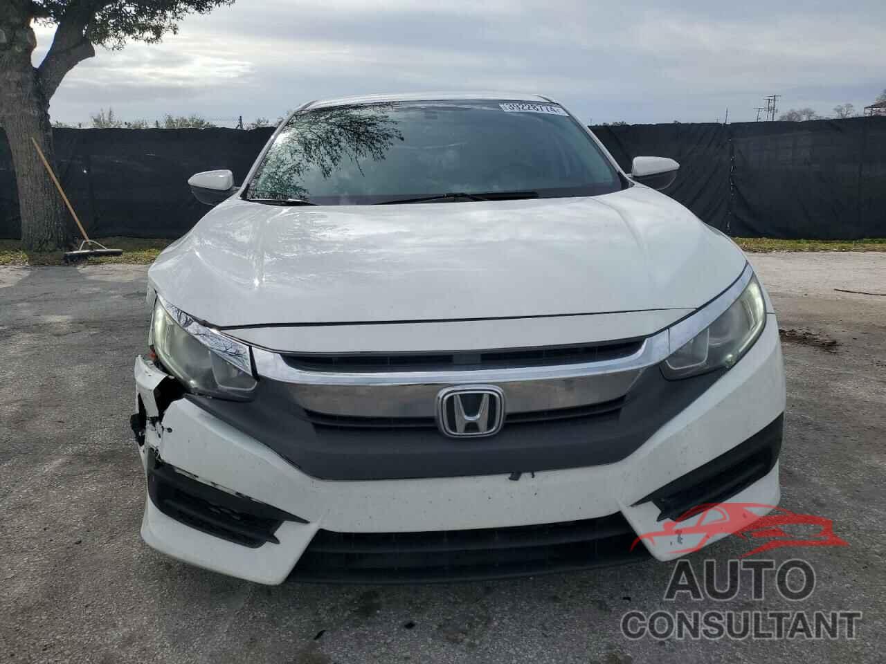 HONDA CIVIC 2018 - 19XFC2F58JE018769