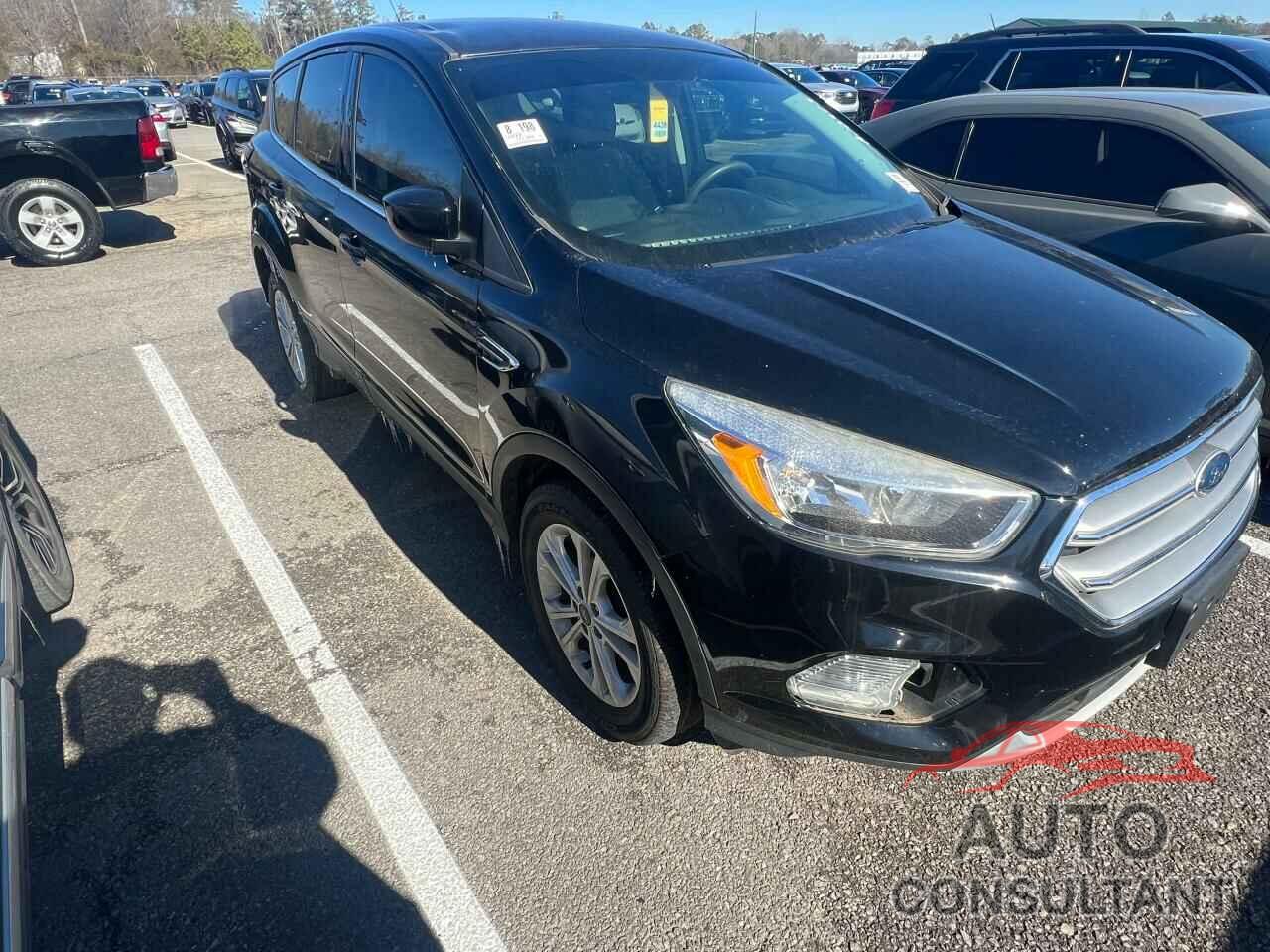 FORD ESCAPE 2017 - 1FMCU9GD8HUD95348