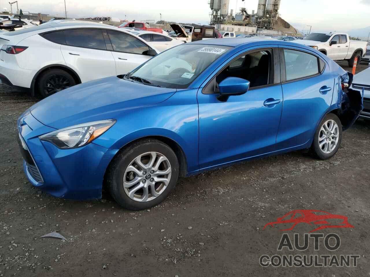 TOYOTA YARIS 2017 - 3MYDLBYV1HY181665