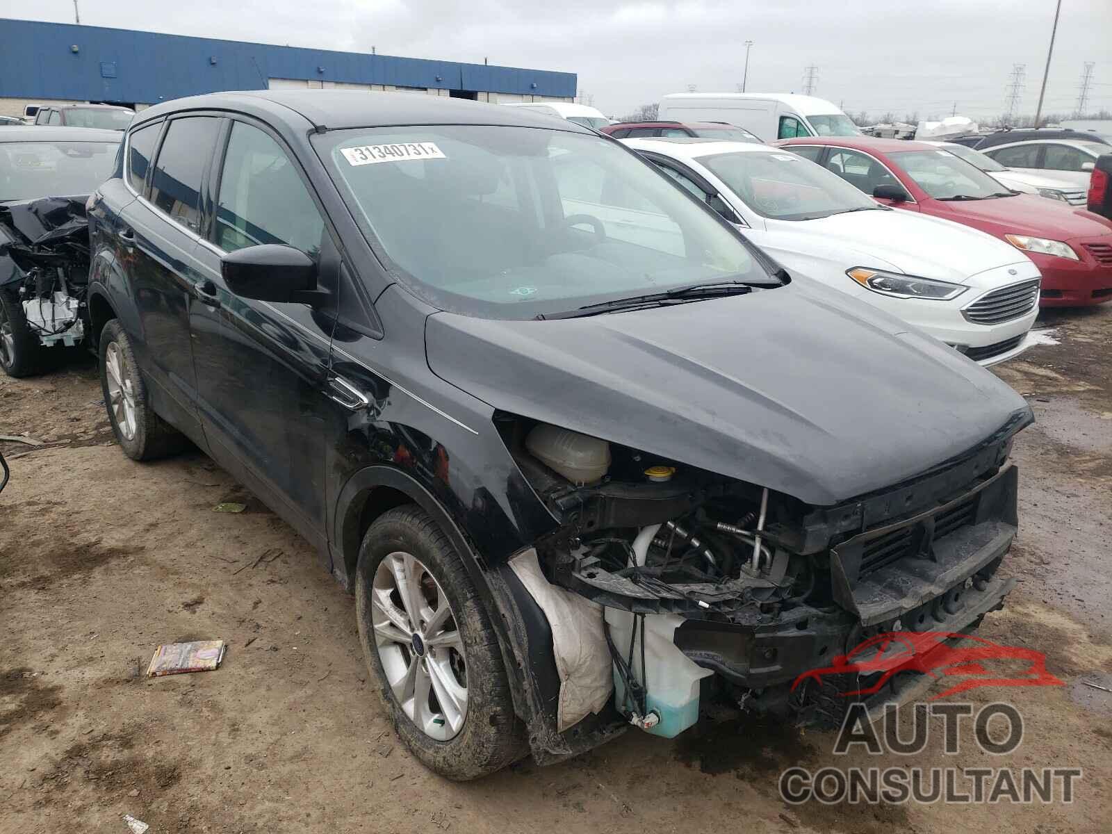 FORD ESCAPE 2017 - 1FMCU9GD9HUE66802