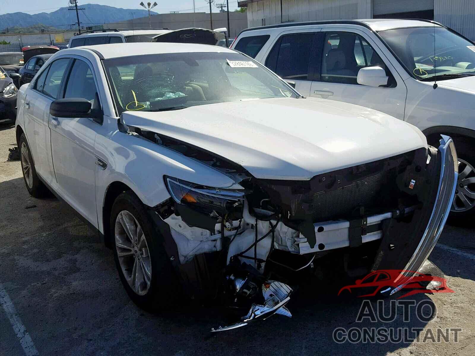 FORD TAURUS 2018 - 1N4BL4BV4LC151030