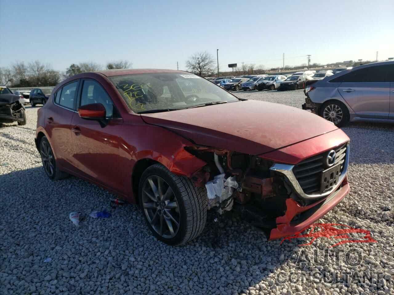 MAZDA 3 2018 - 3MZBN1L3XJM189516