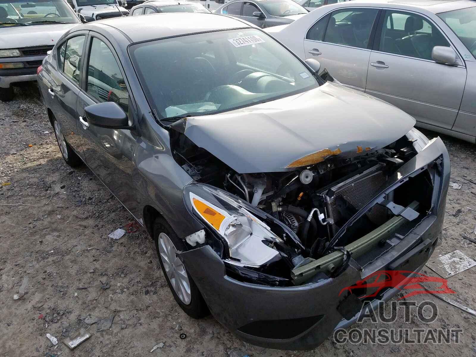 NISSAN VERSA 2018 - 4T1B61HK0KU298527