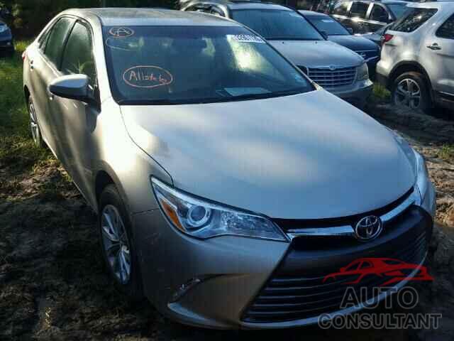 TOYOTA CAMRY 2015 - 4T4BF1FK3FR462044