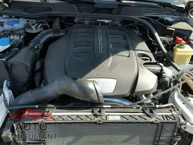 PORSCHE CAYENNE 2015 - WP1AF2A29FLA34264