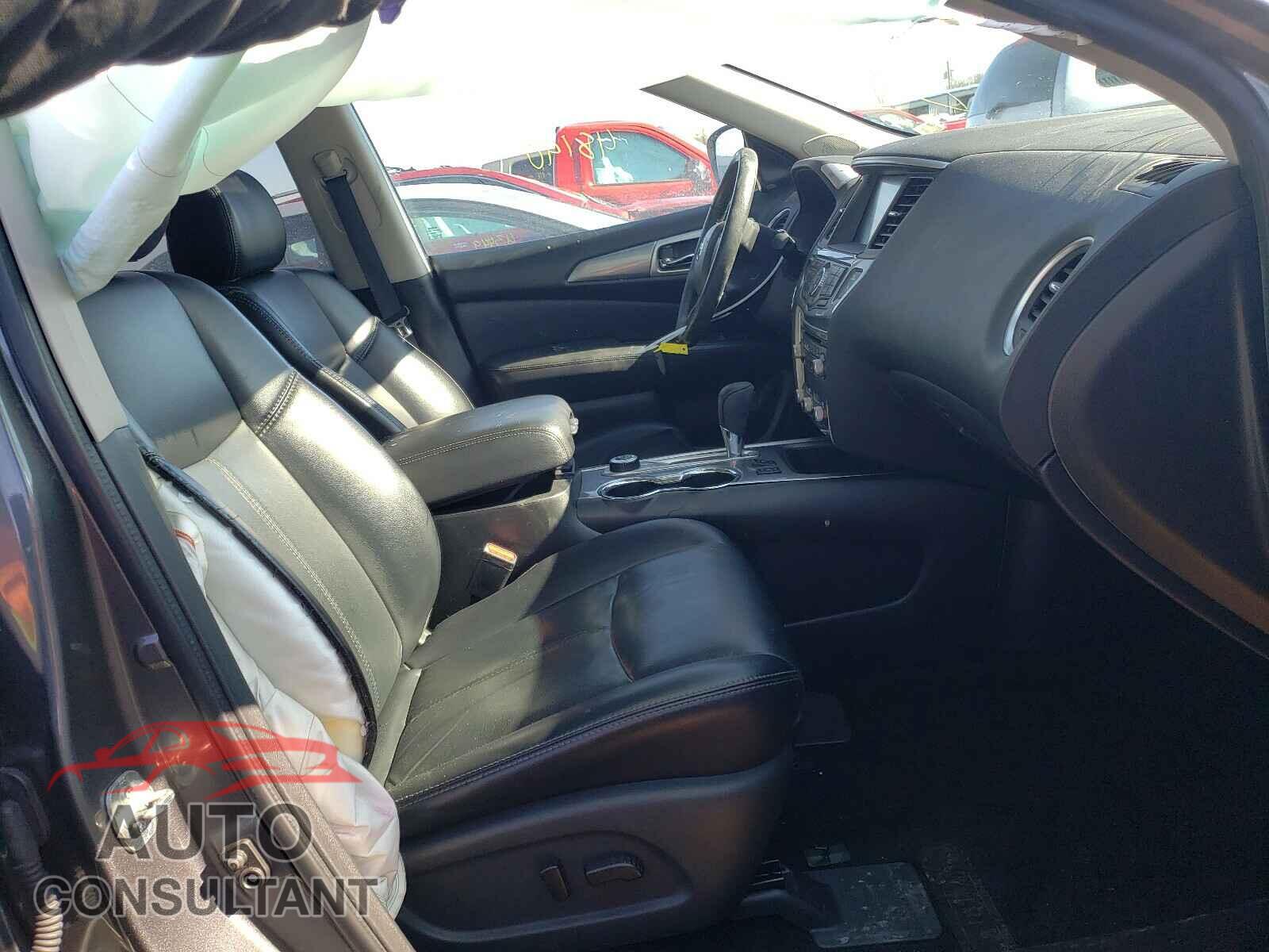 NISSAN PATHFINDER 2017 - 5N1DR2MM6HC903954