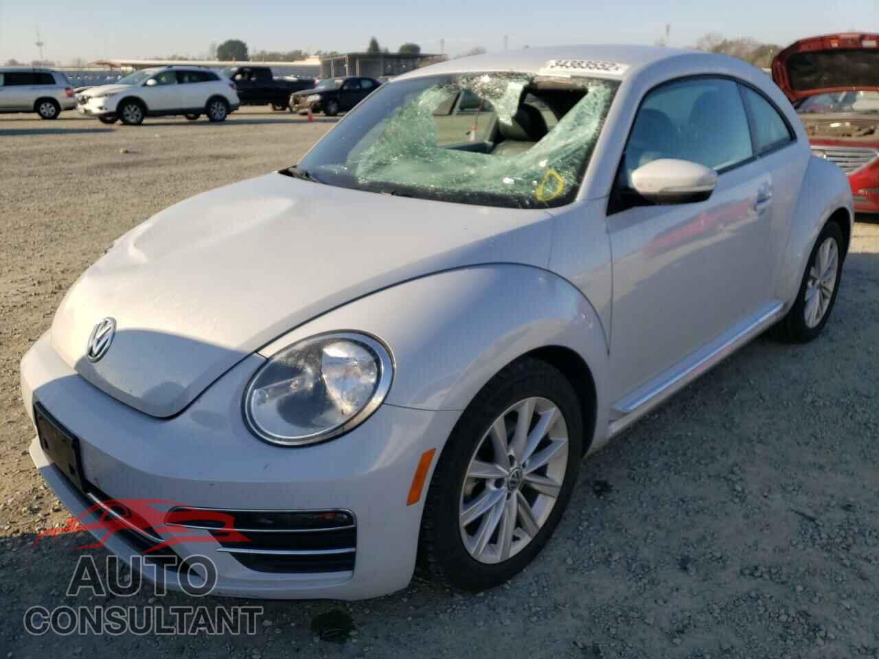 VOLKSWAGEN BEETLE 2017 - 3VWJ17AT9HM623576