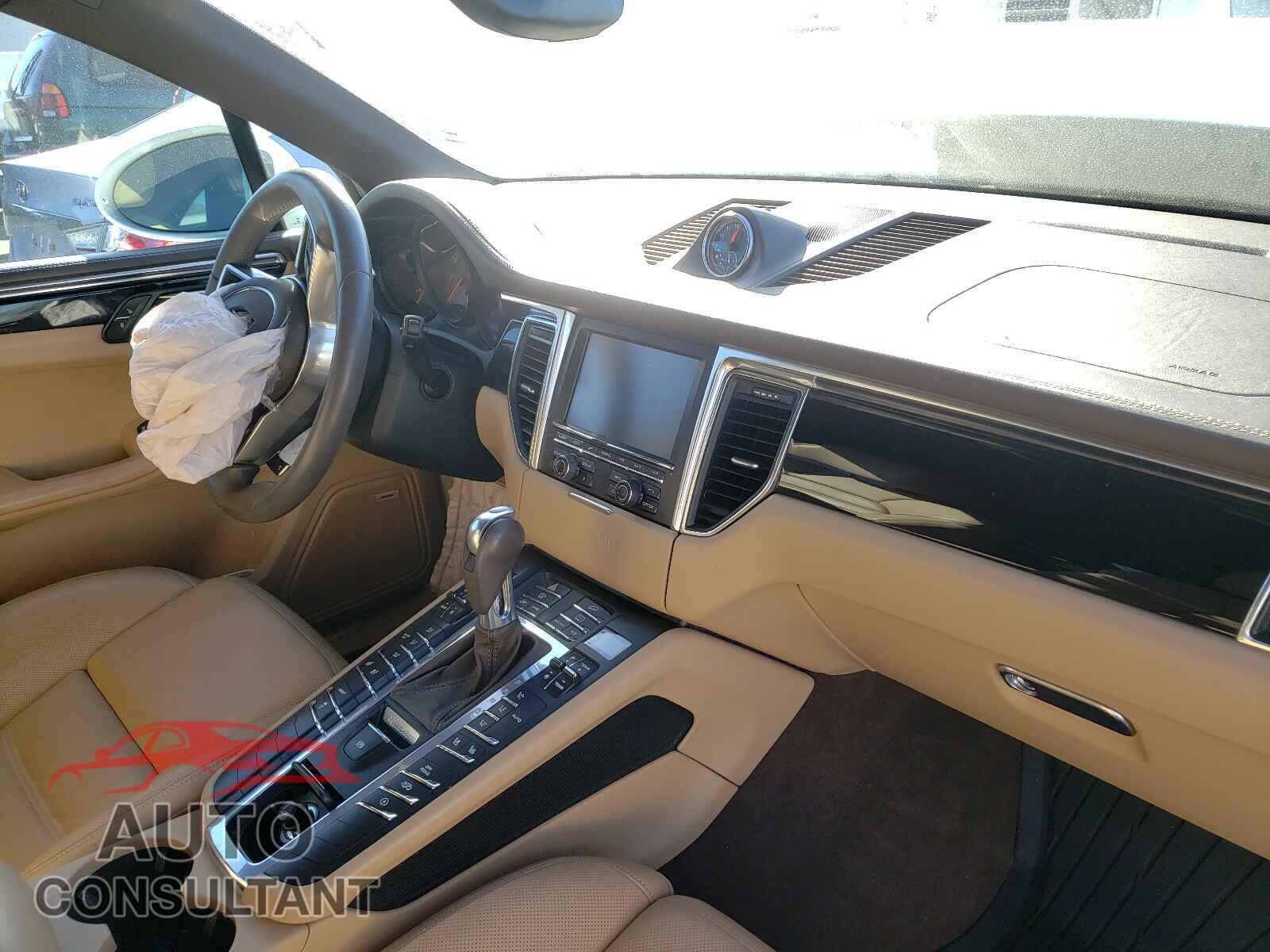 PORSCHE MACAN 2016 - WP1AB2A56GLB46432