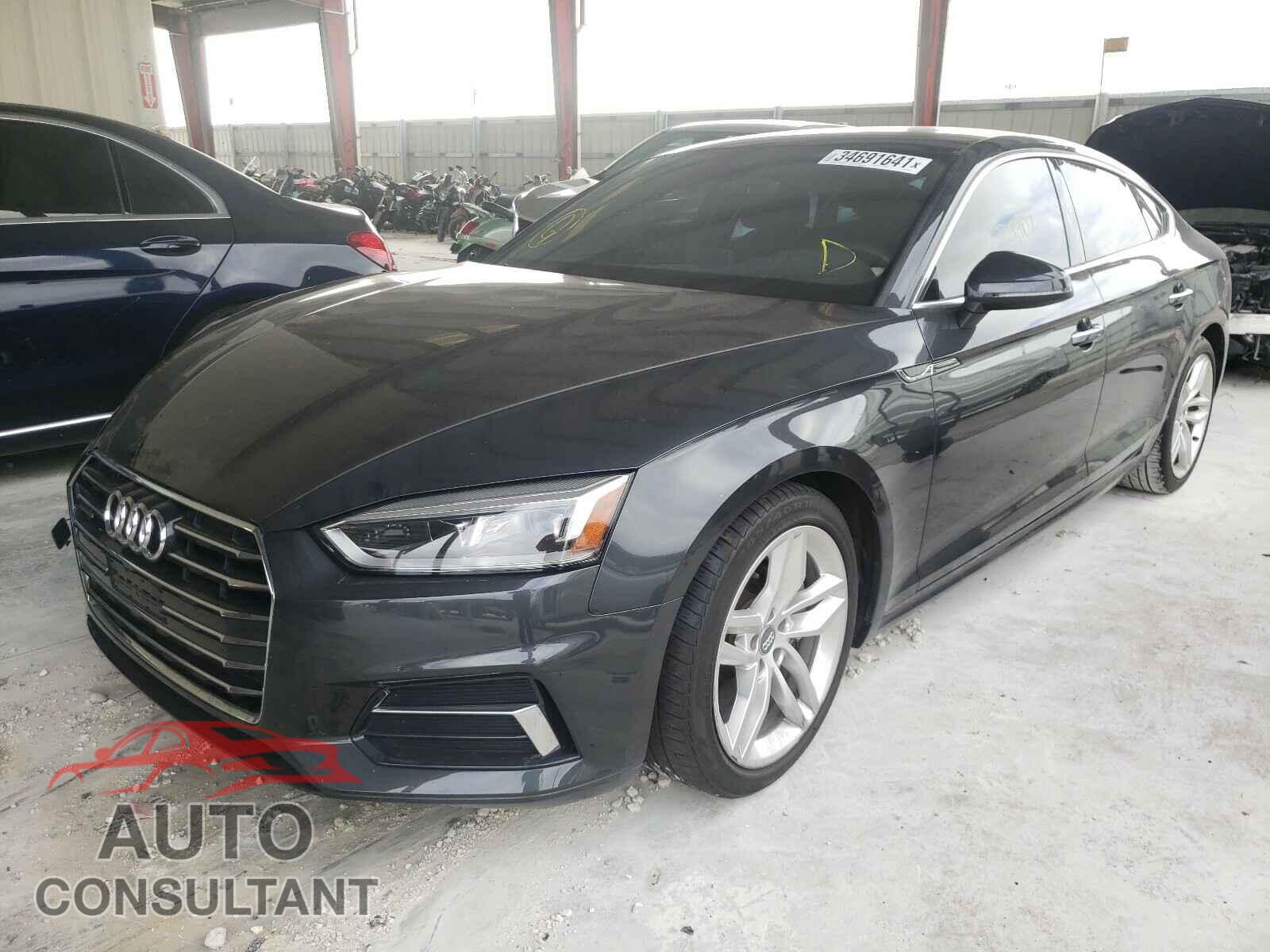 AUDI A5 2019 - WAUANCF53KA051237