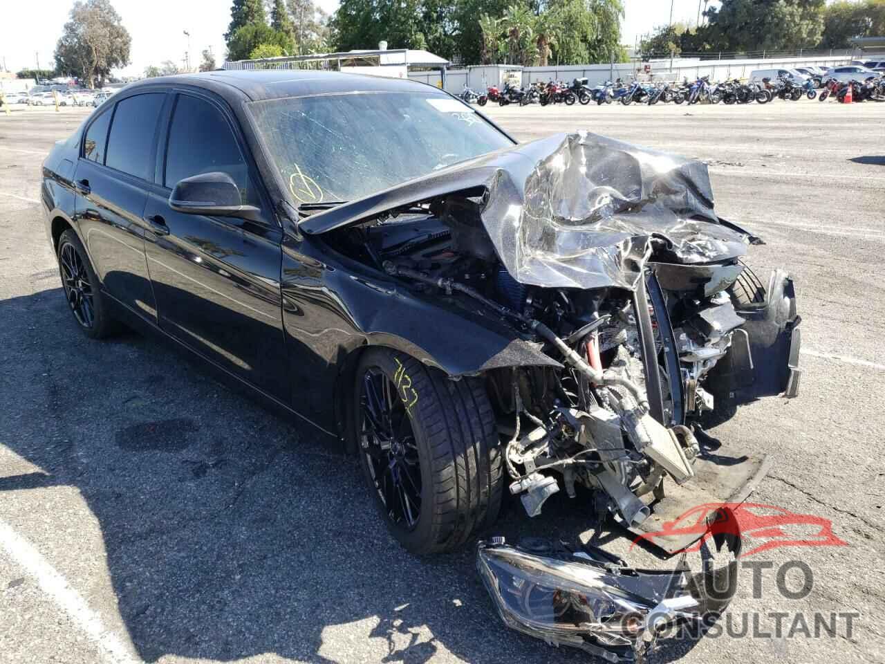 BMW 3 SERIES 2018 - WBA8B3C50JK384600