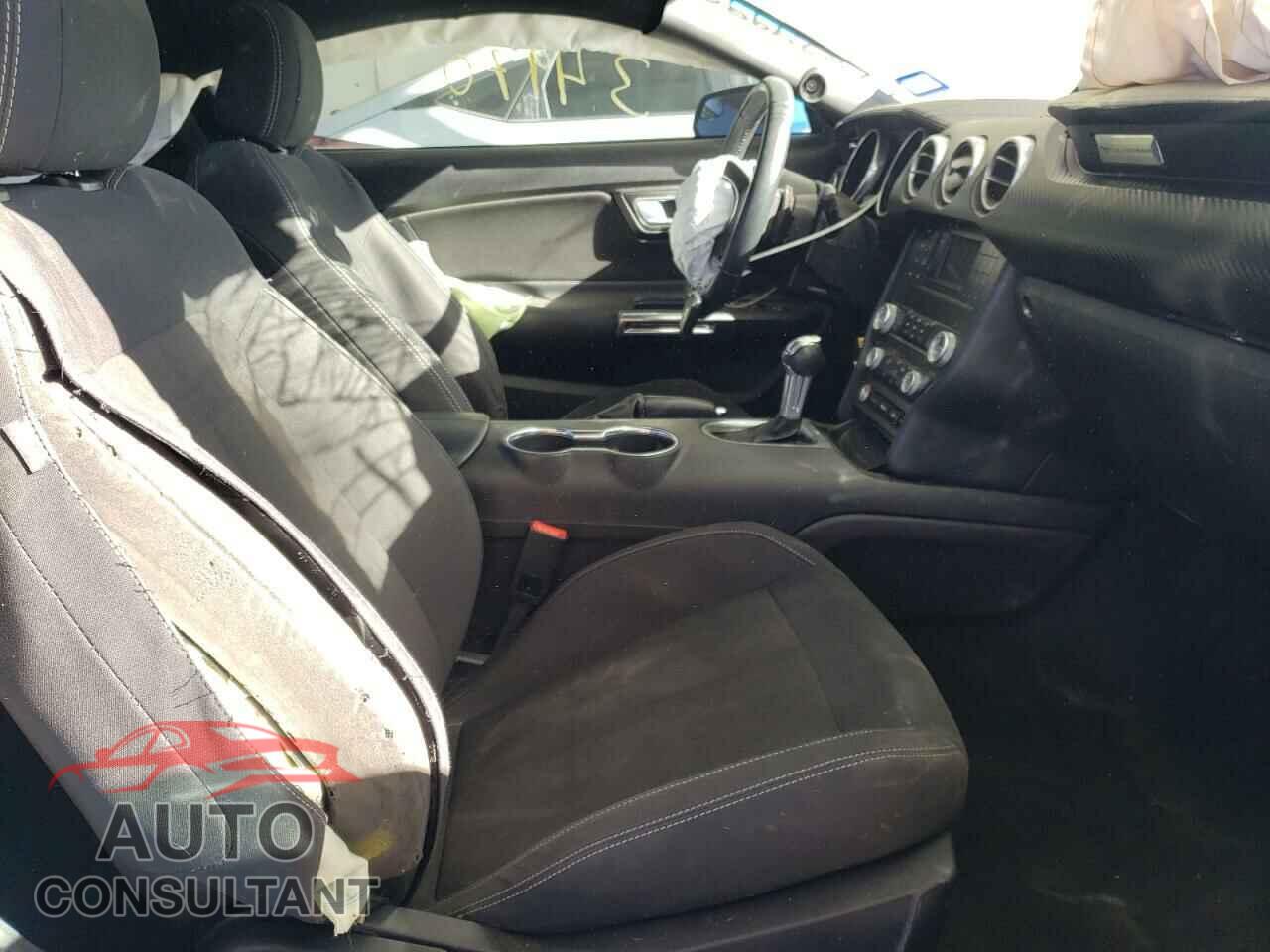 FORD MUSTANG 2019 - 1FA6P8THXK5178239