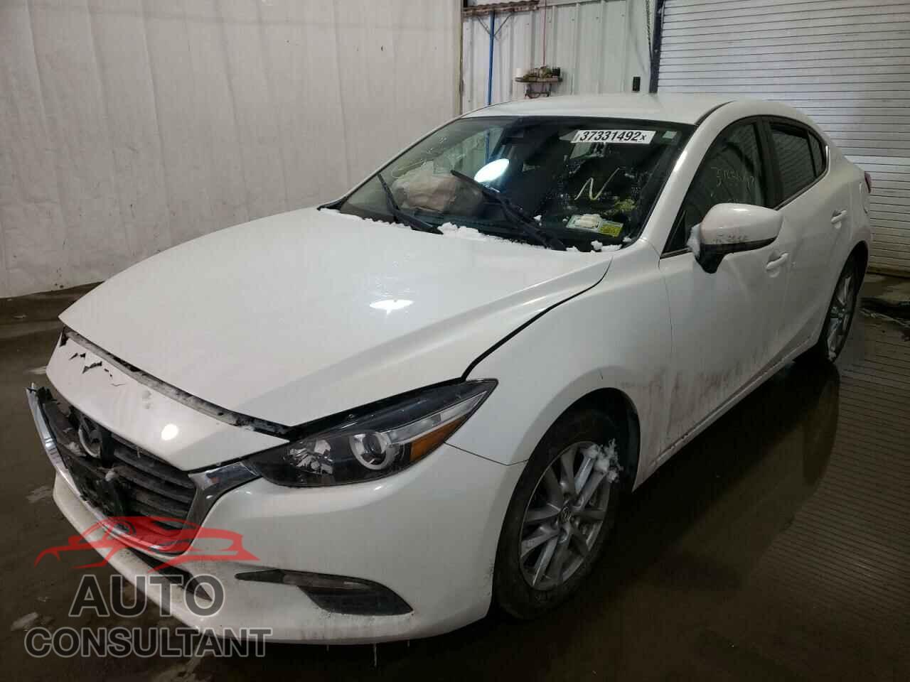 MAZDA 3 2018 - 3MZBN1U73JM226679