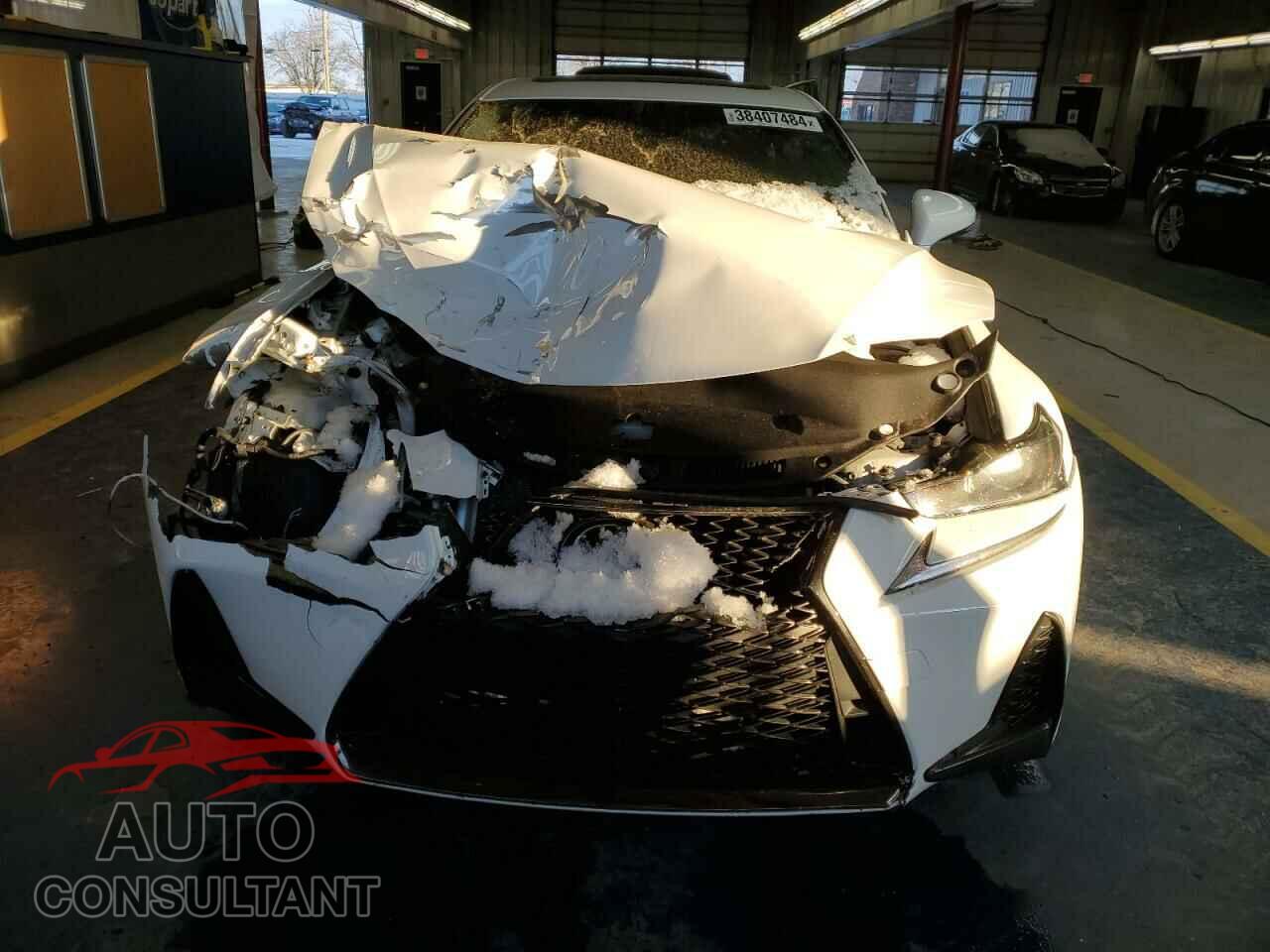 LEXUS IS 2018 - JTHCZ1D23J5015261