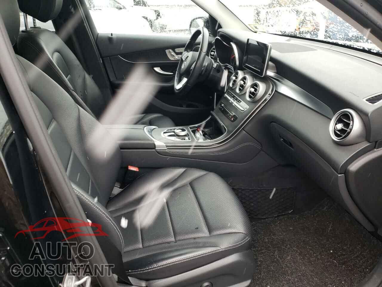 MERCEDES-BENZ GLC-CLASS 2017 - WDC0G4KB2HF205162