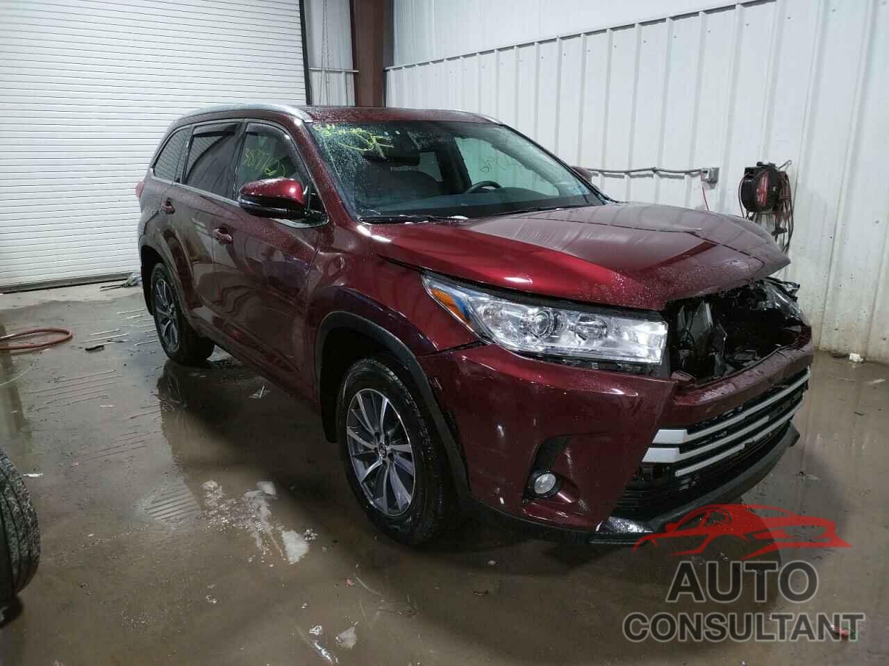 TOYOTA HIGHLANDER 2018 - 5TDJZRFHXJS826915
