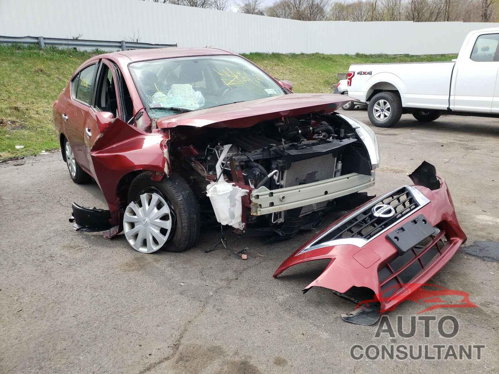 NISSAN VERSA 2019 - 3N1CN7AP3KL880087
