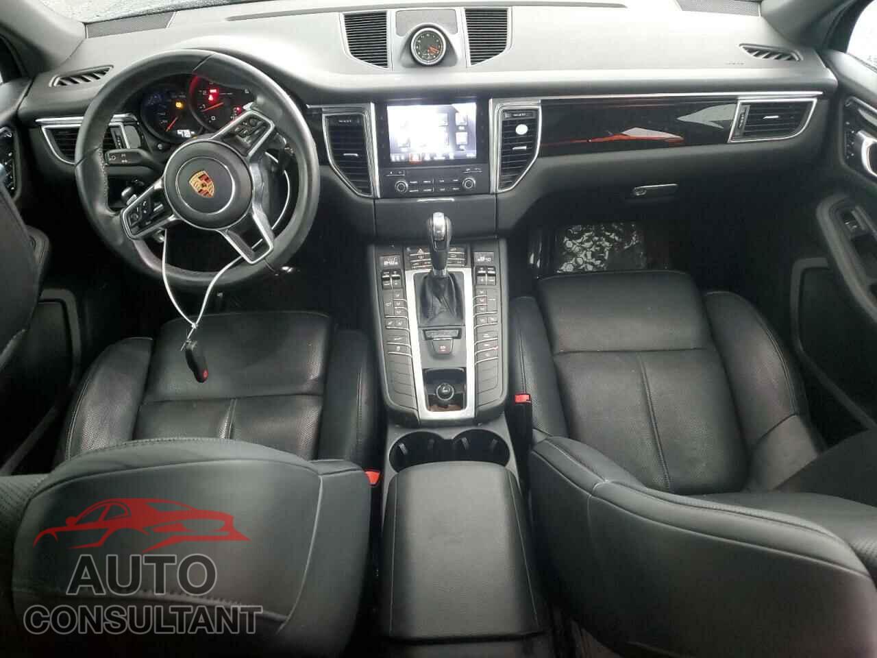 PORSCHE MACAN 2018 - WP1AA2A56JLB17409