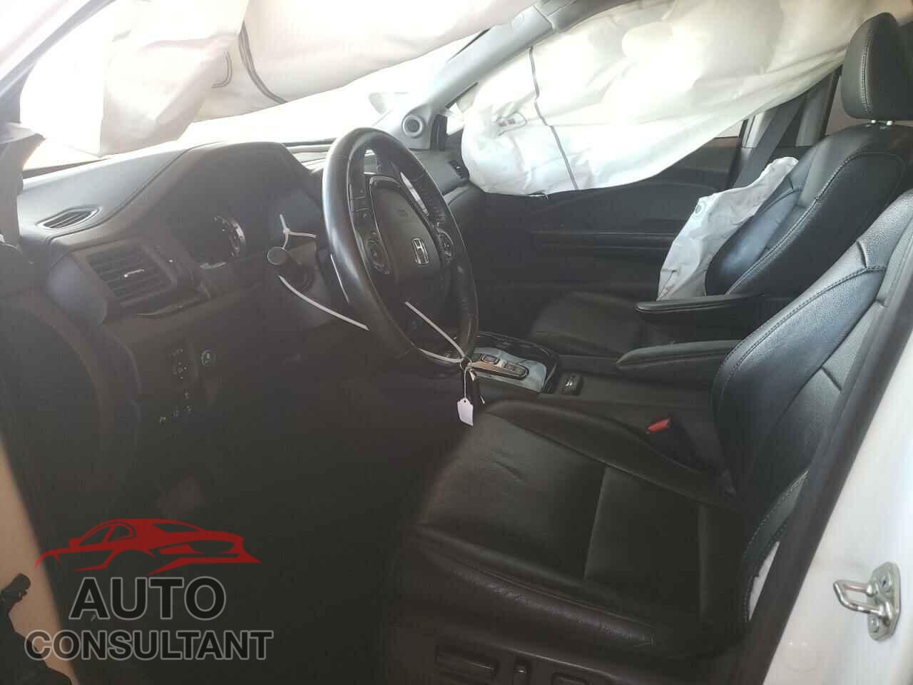 HONDA PILOT 2017 - 5FNYF6H0XHB031276