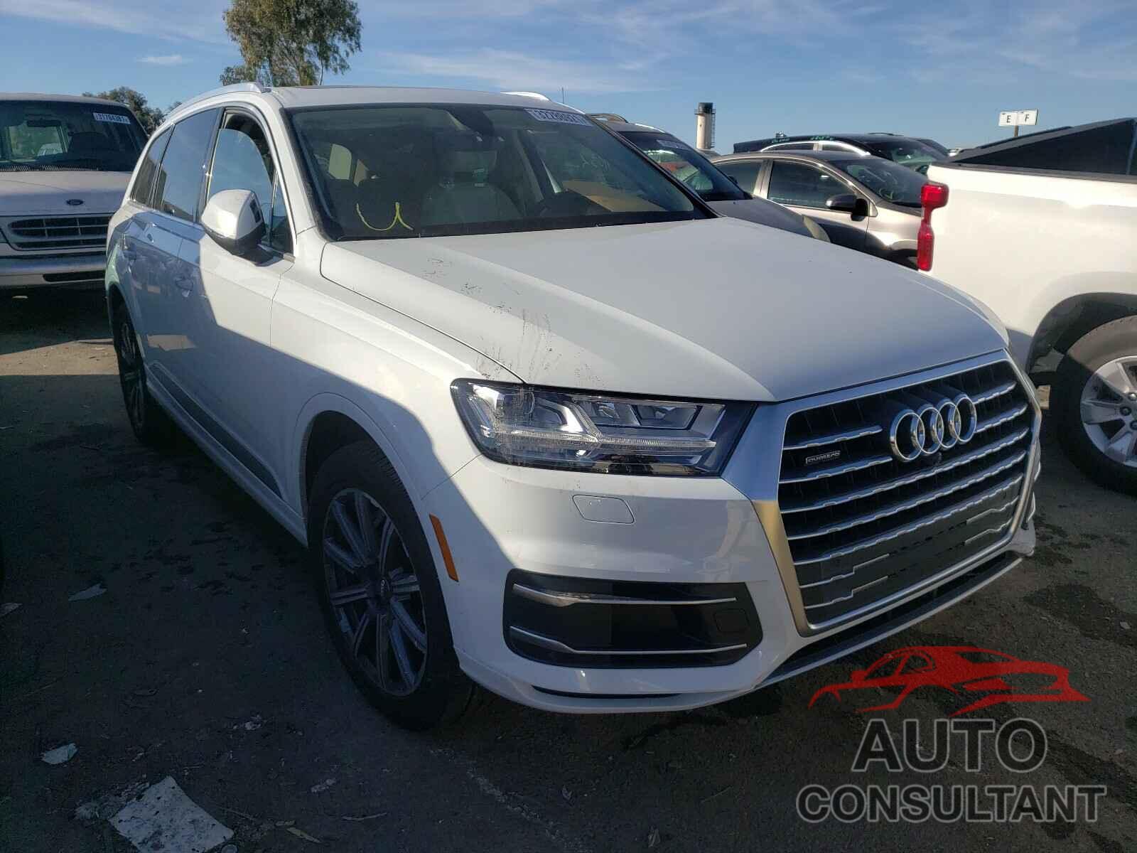 AUDI Q7 2019 - WA1LHAF72KD026606