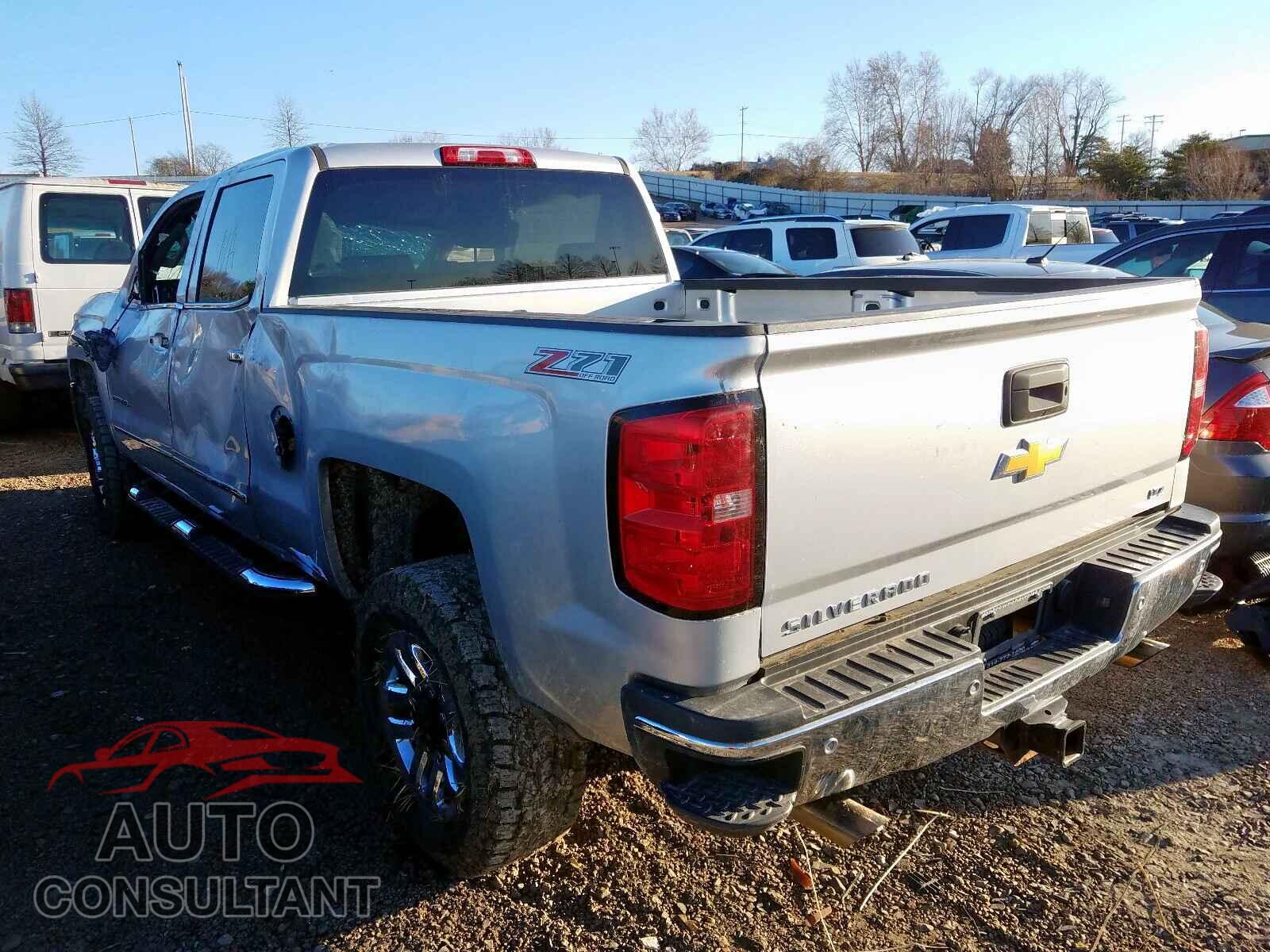 CHEVROLET SILVERADO 2015 - 1VWMA7A36LC005686