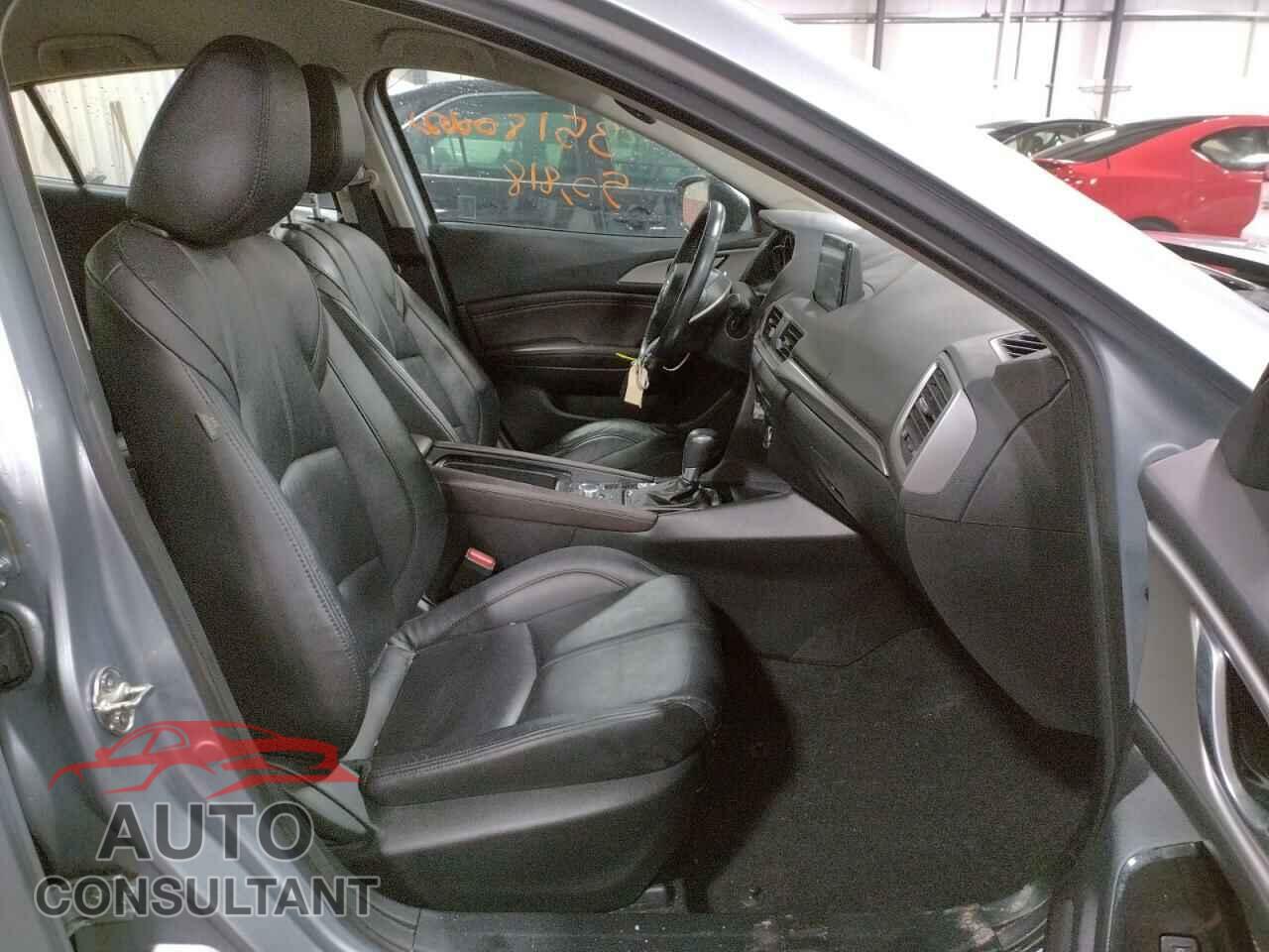 MAZDA 3 2017 - 3MZBN1V7XHM137586