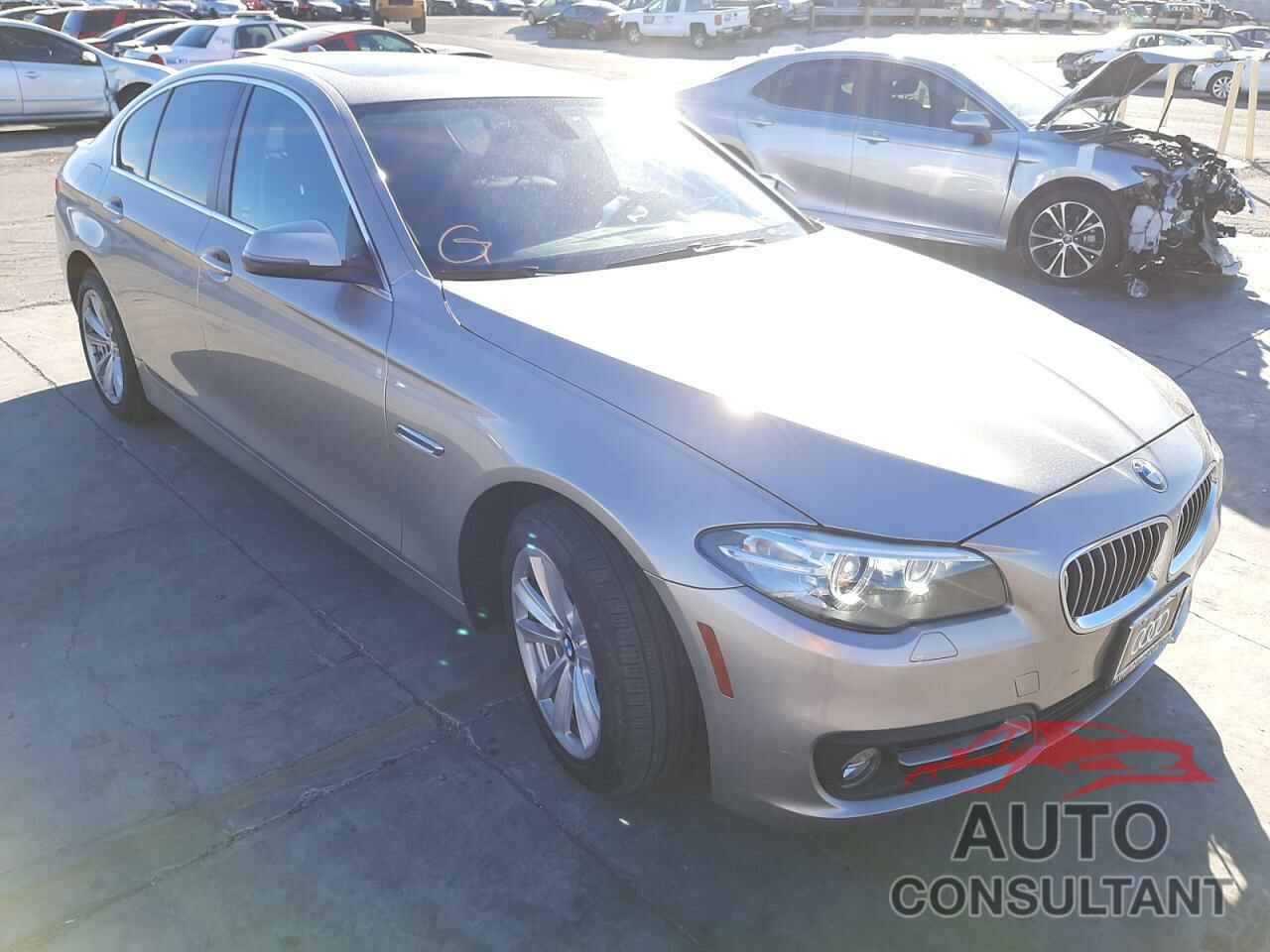 BMW 5 SERIES 2016 - WBA5A5C58GG353575