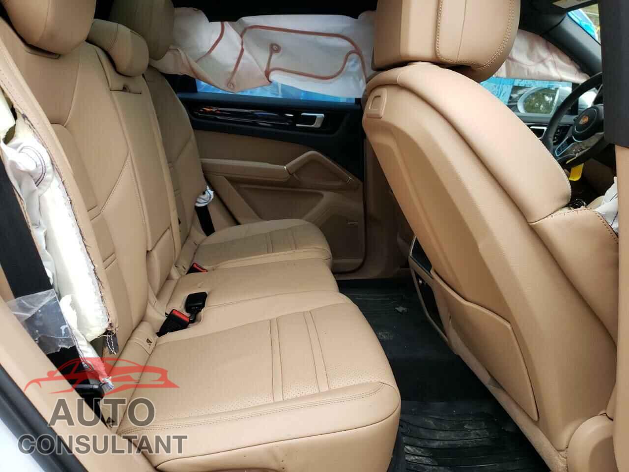 PORSCHE CAYENNE 2019 - WP1AA2AY3KDA09562