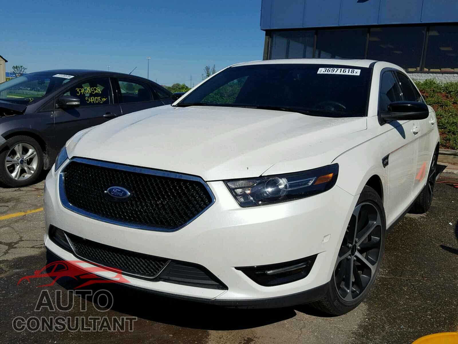 FORD TAURUS 2016 - 1FAHP2KT7GG100721
